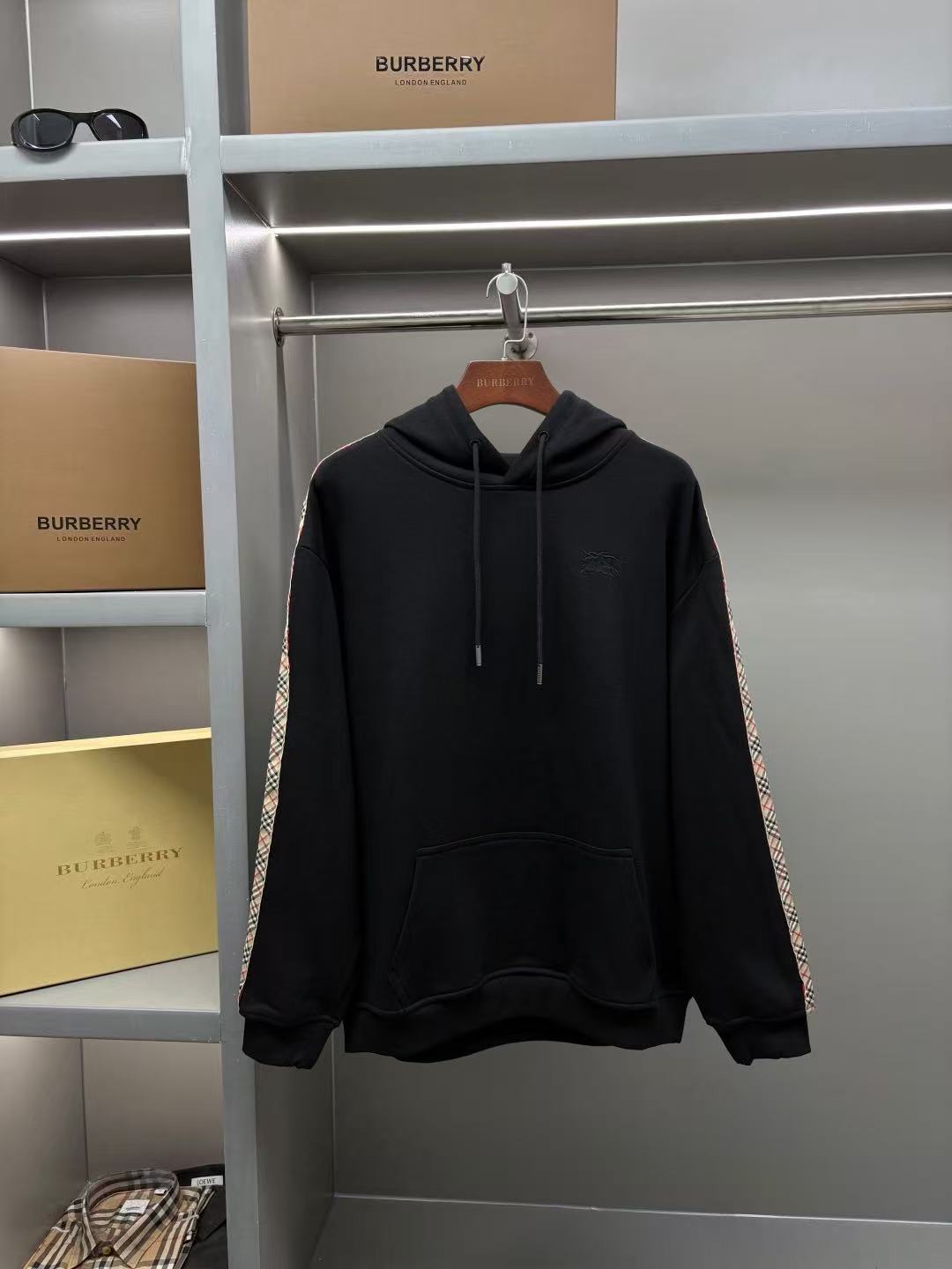 Burberry Hoodie — 0a3ddb43 Angle 1