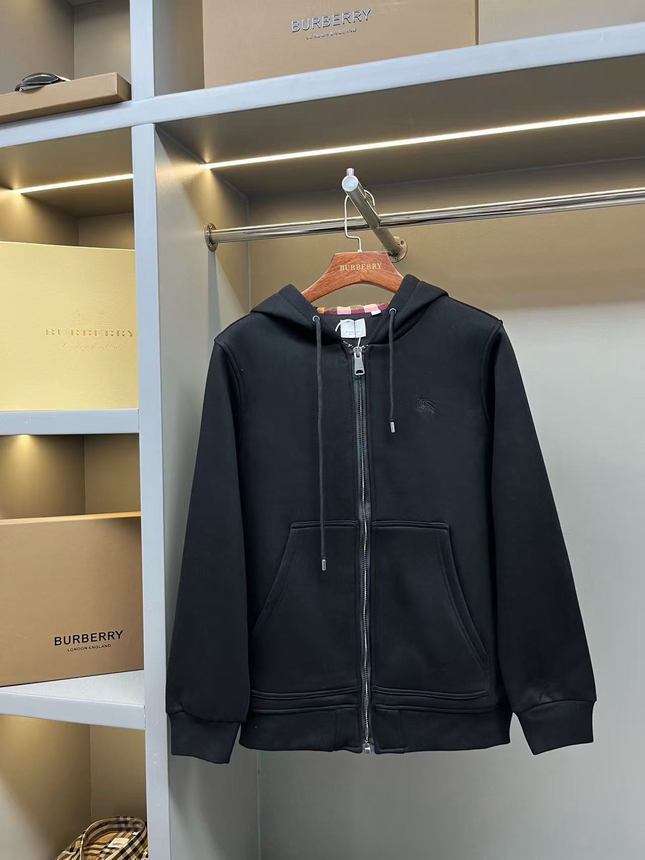 Burberry Hoodie — 24fd7764 Angle 1