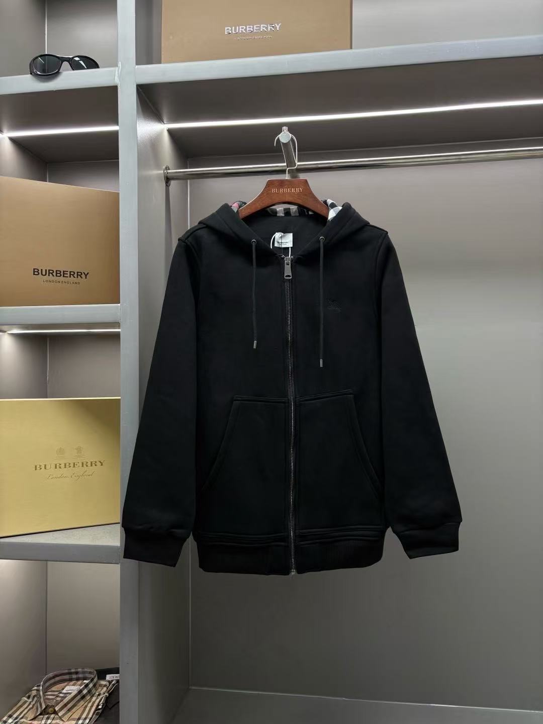 Burberry Hoodie — 4036e6cd Angle 1