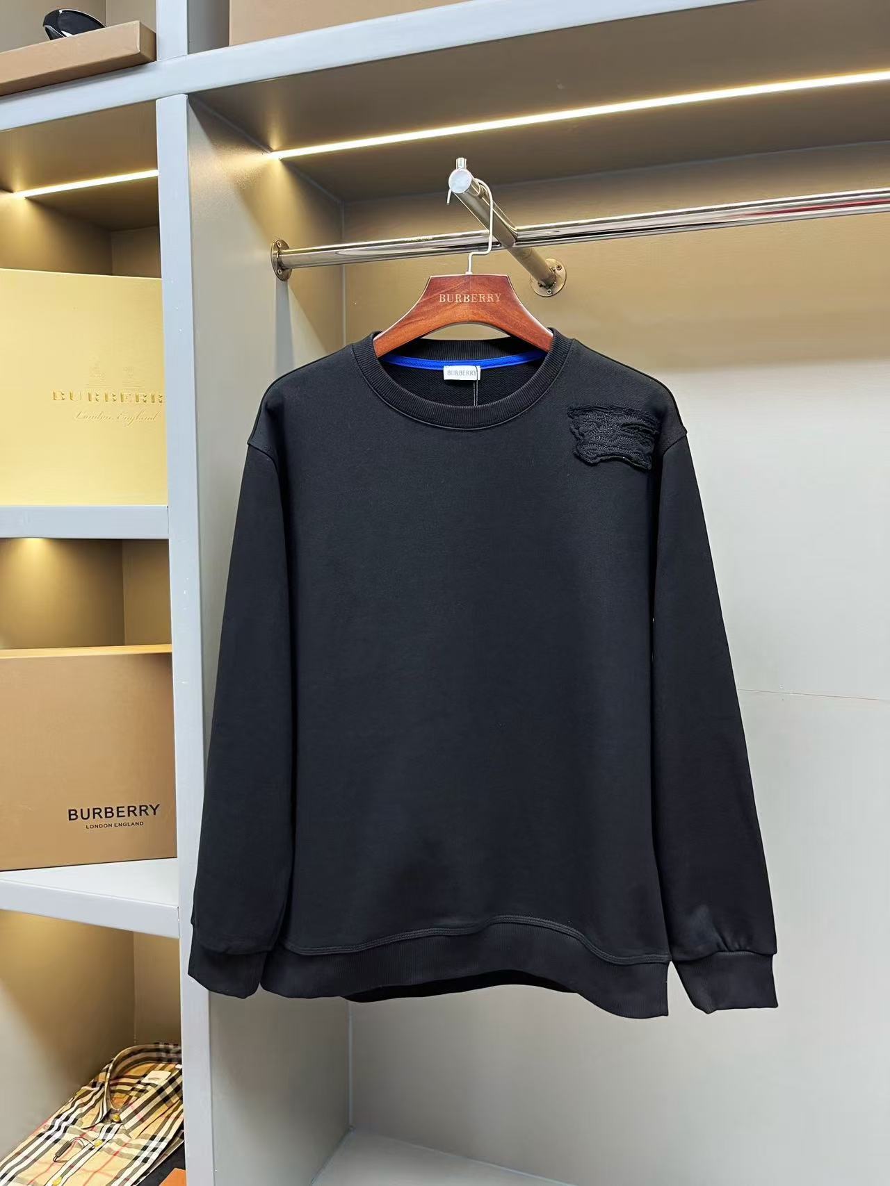 Burberry Hoodie — ad2ffb10 Angle 1