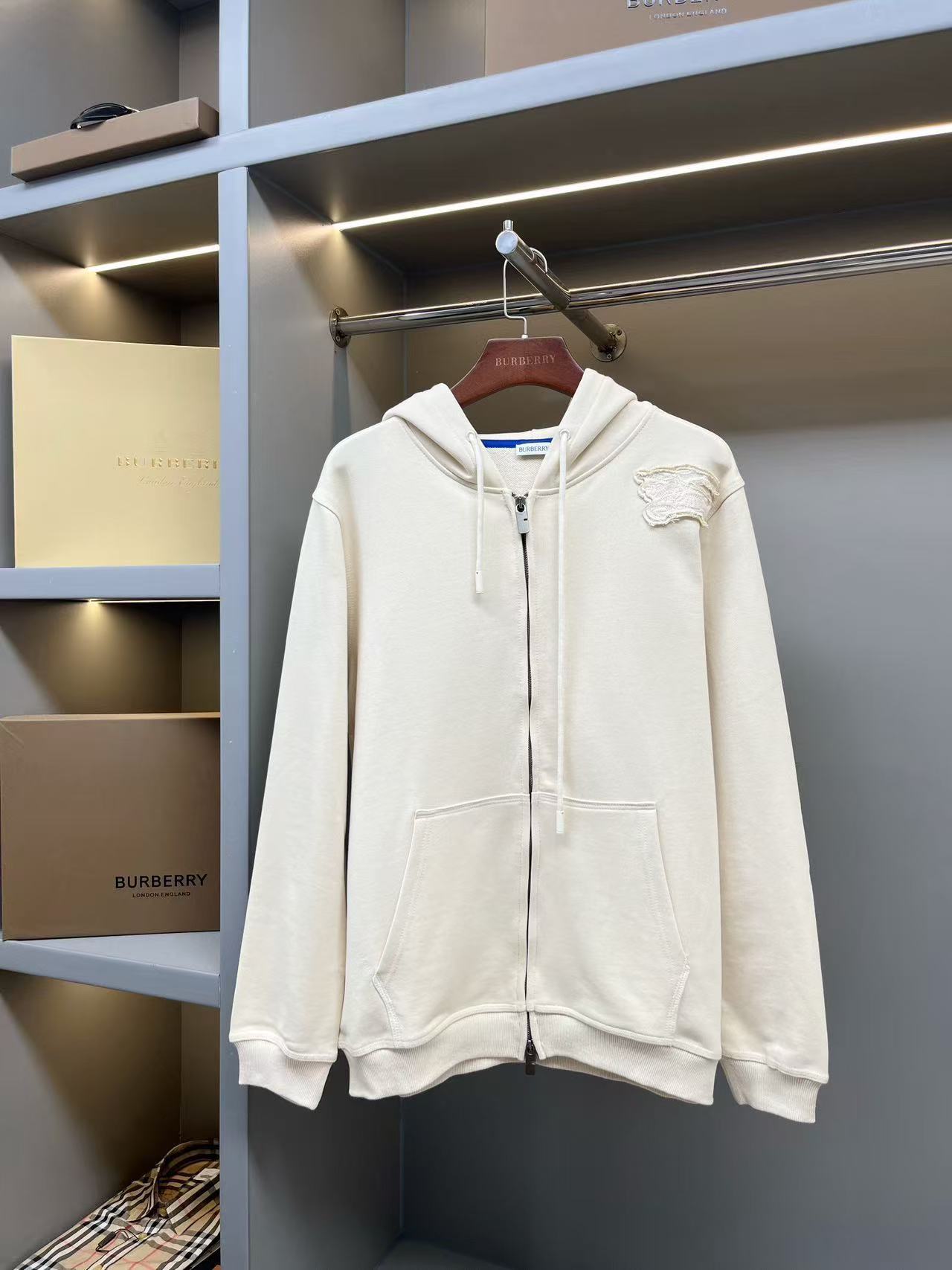 Burberry Hoodie — c37dadb0 Angle 1