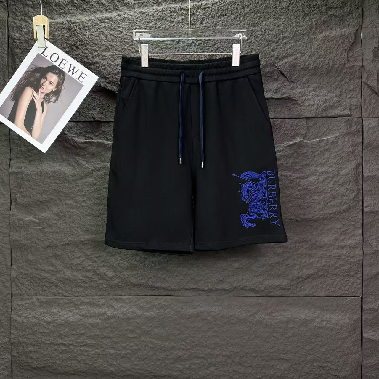 Burberry Pants — 97b3e069 Angle 1