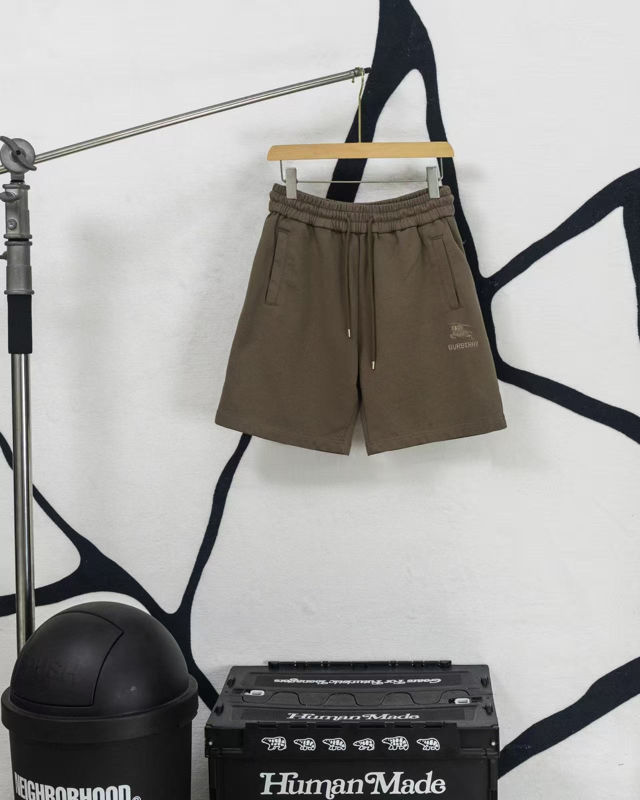 Burberry Pants — 9afe40c1 Angle 1