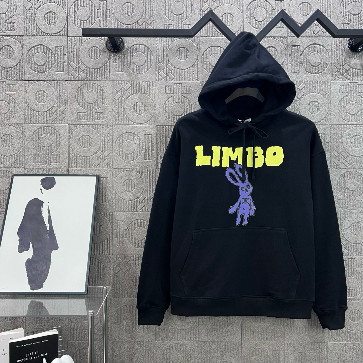 Celine Hoodie — 40fec230 Angle 1