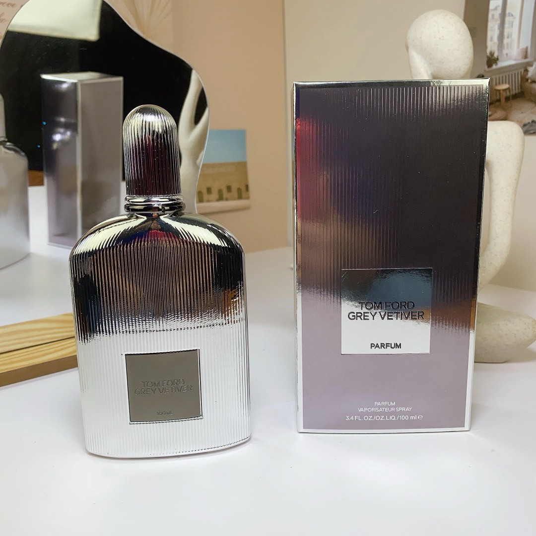 Cologne cdf49a3b Angle 1
