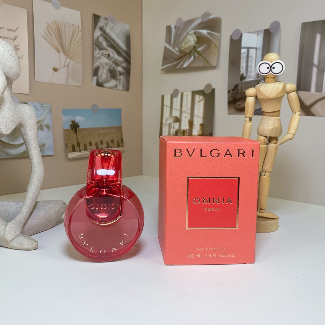 Cologne c6a6c38b Angle 1
