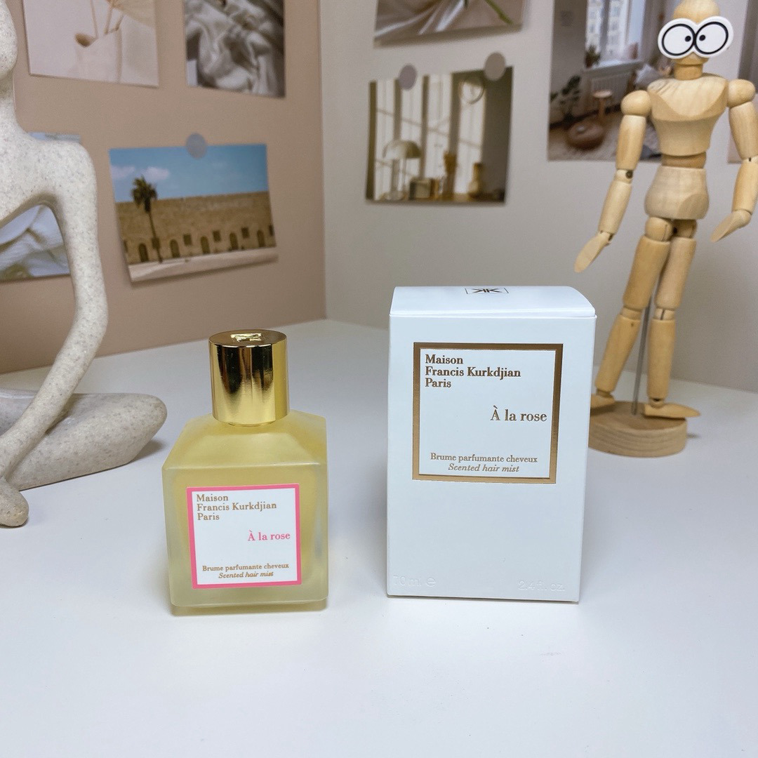 Cologne 782ac101 Angle 1
