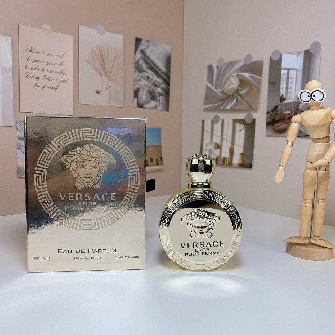 Cologne cc793e48 Angle 1