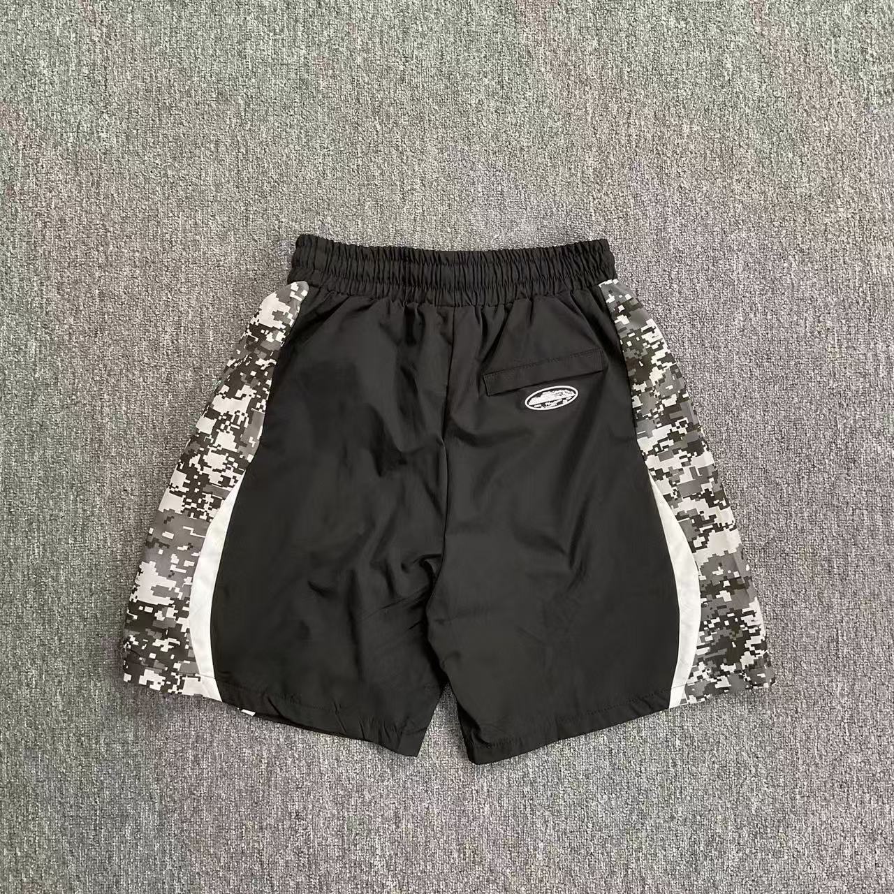 Corteiz Pants — 5ea27a27 Angle 1