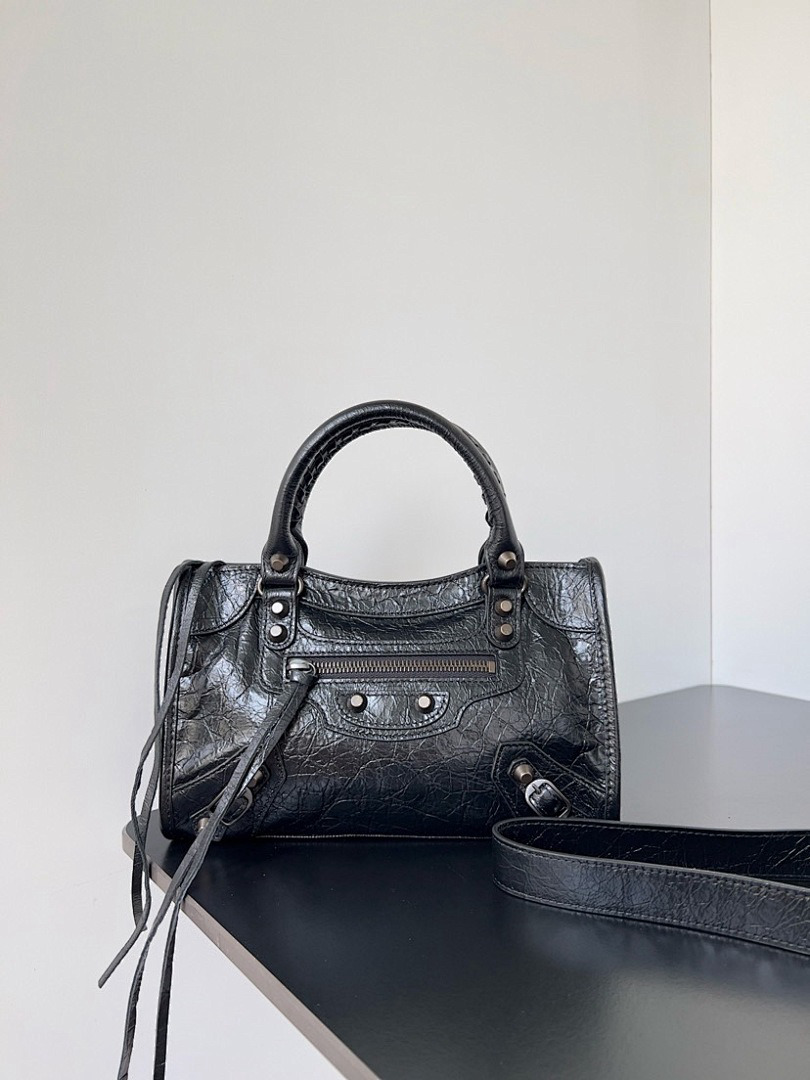 Designer Bags Balenciaga — 115-2 Angle 1