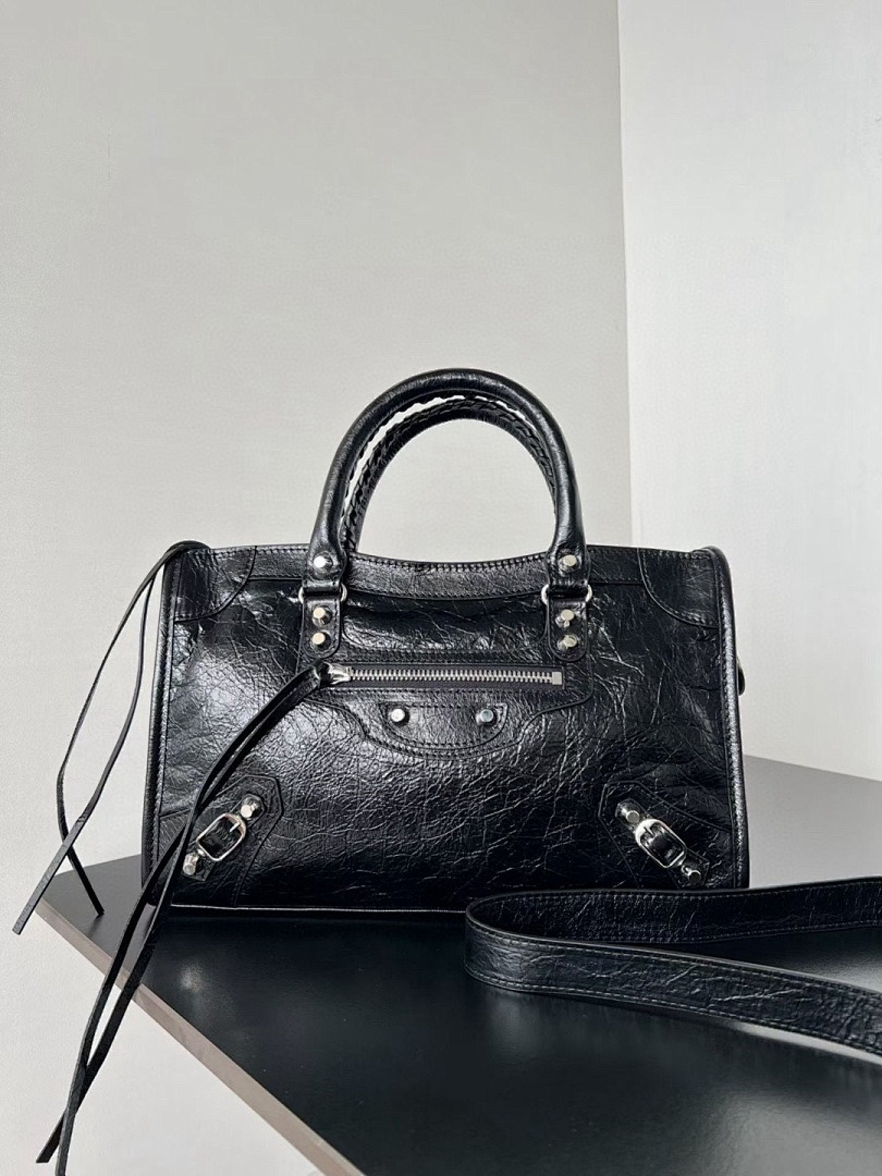 Designer Bags Balenciaga — 115-2 Angle 1