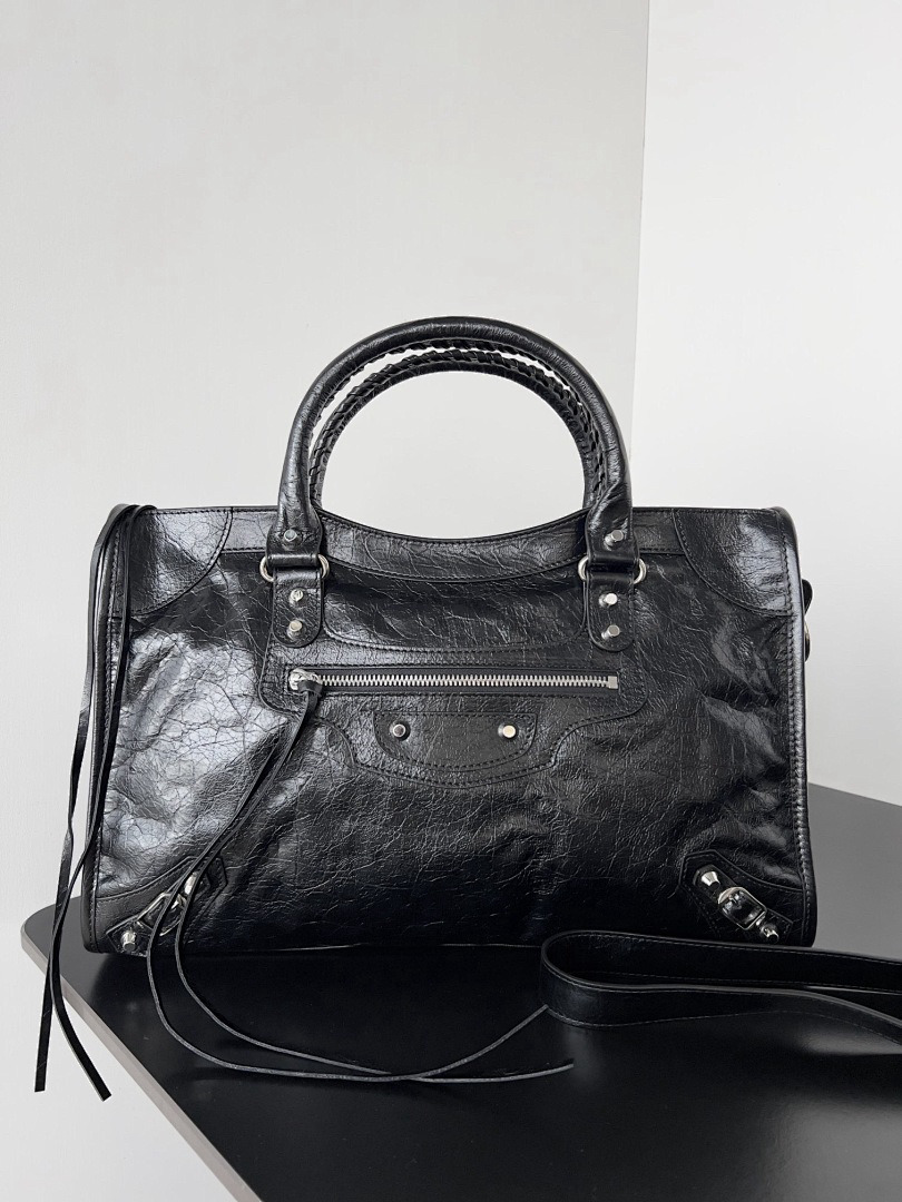 Designer Bags Balenciaga — 115-5 Angle 1
