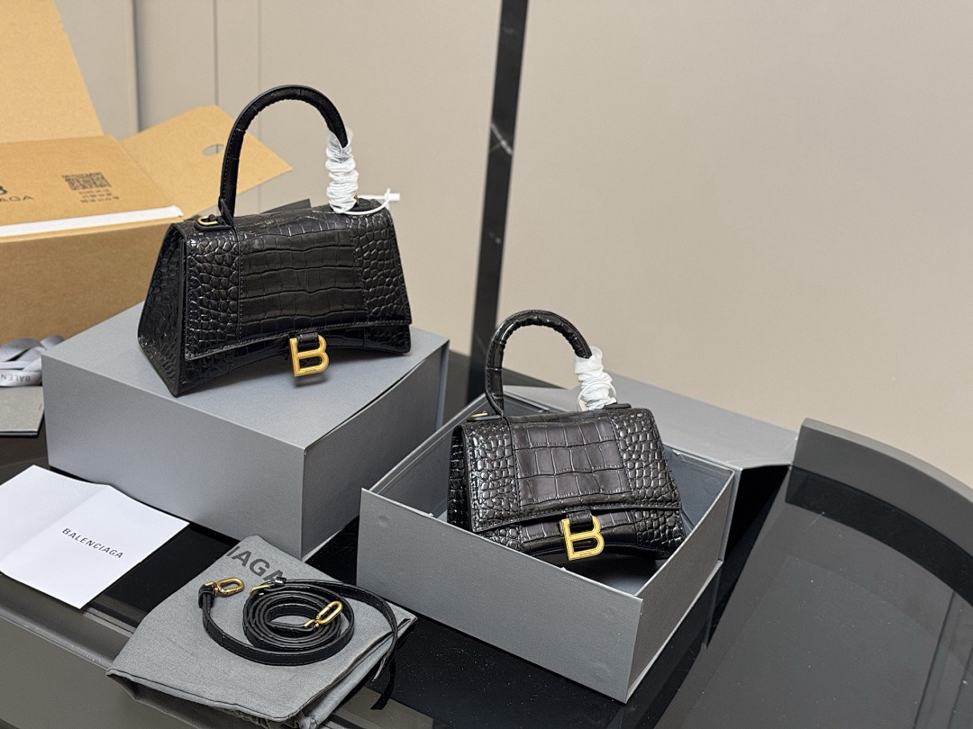 Designer Bags Balenciaga — U169 Angle 1