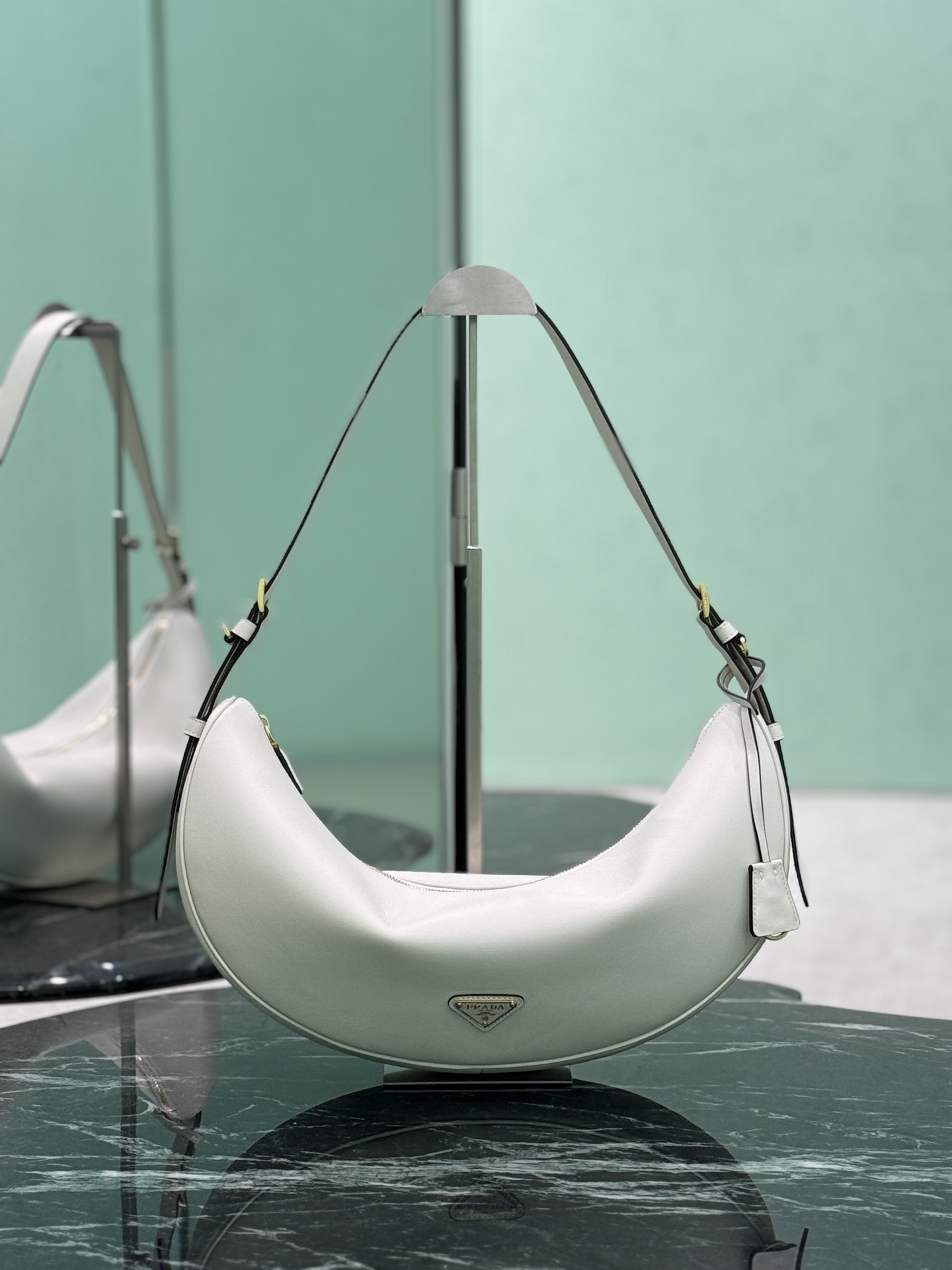 Designer Bags Prada — C255-1 Angle 1