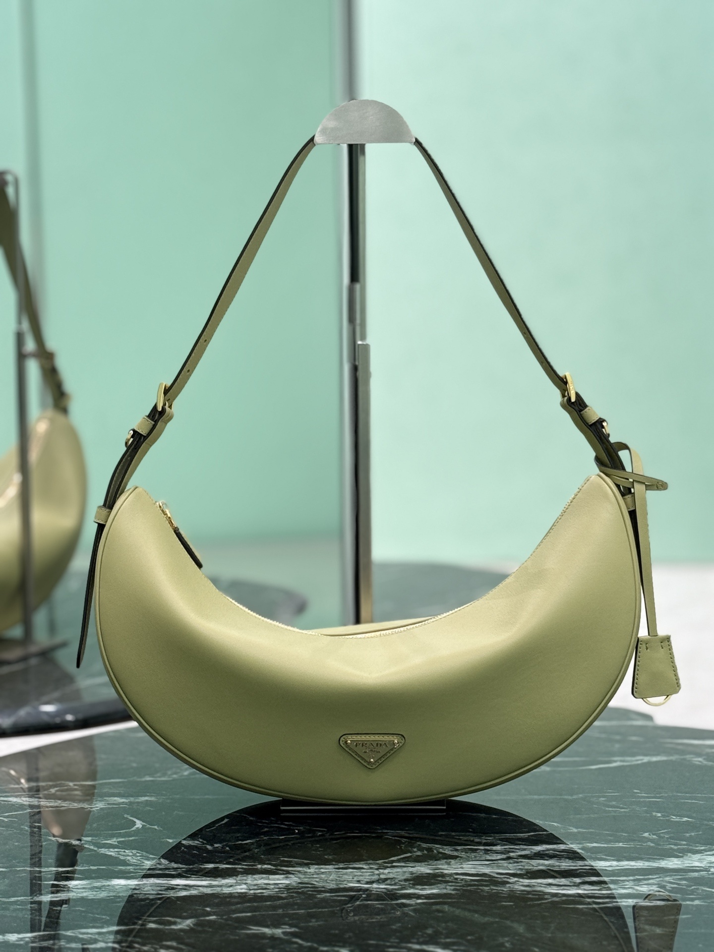 Designer Bags Prada — C255-4 Angle 1