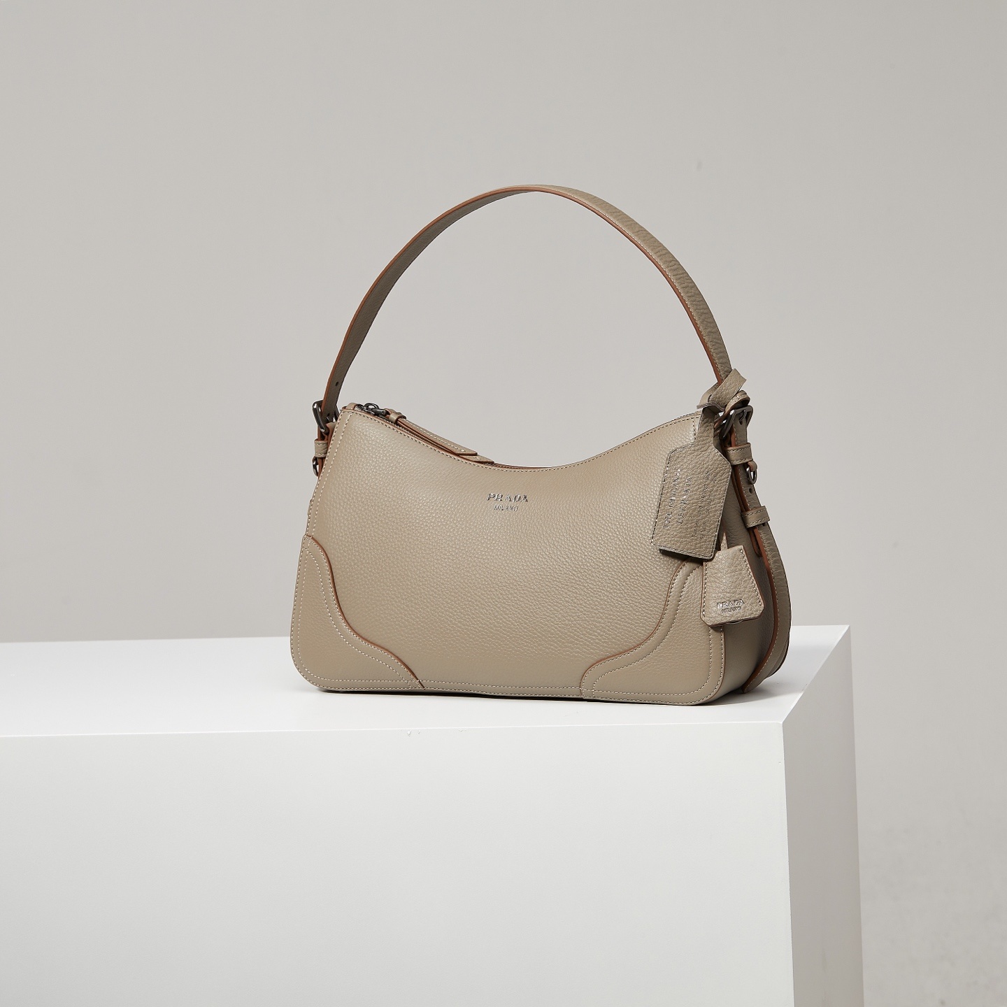 Designer Bags Prada — C280-5 Angle 1