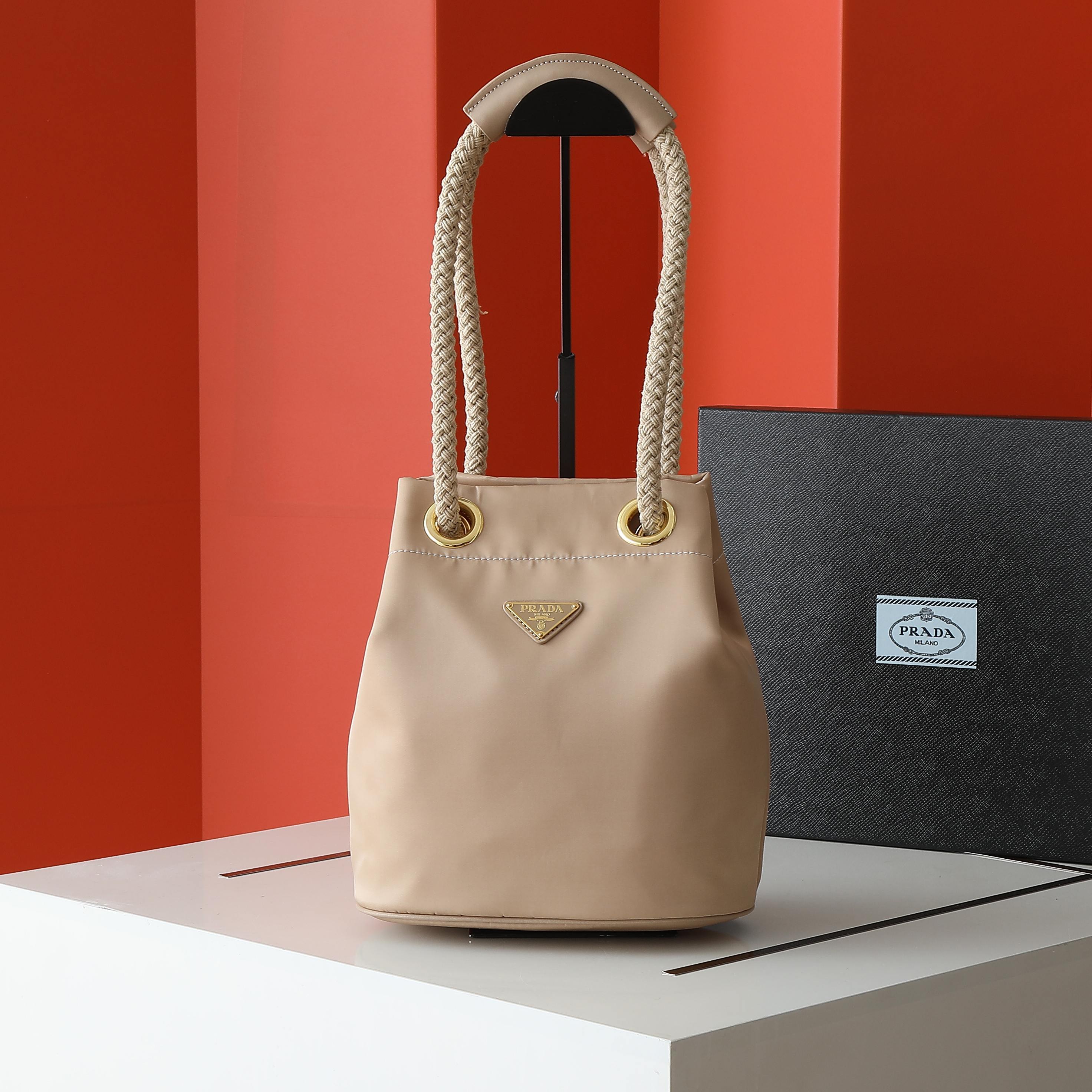Designer Bags Prada — E082-4 Angle 1