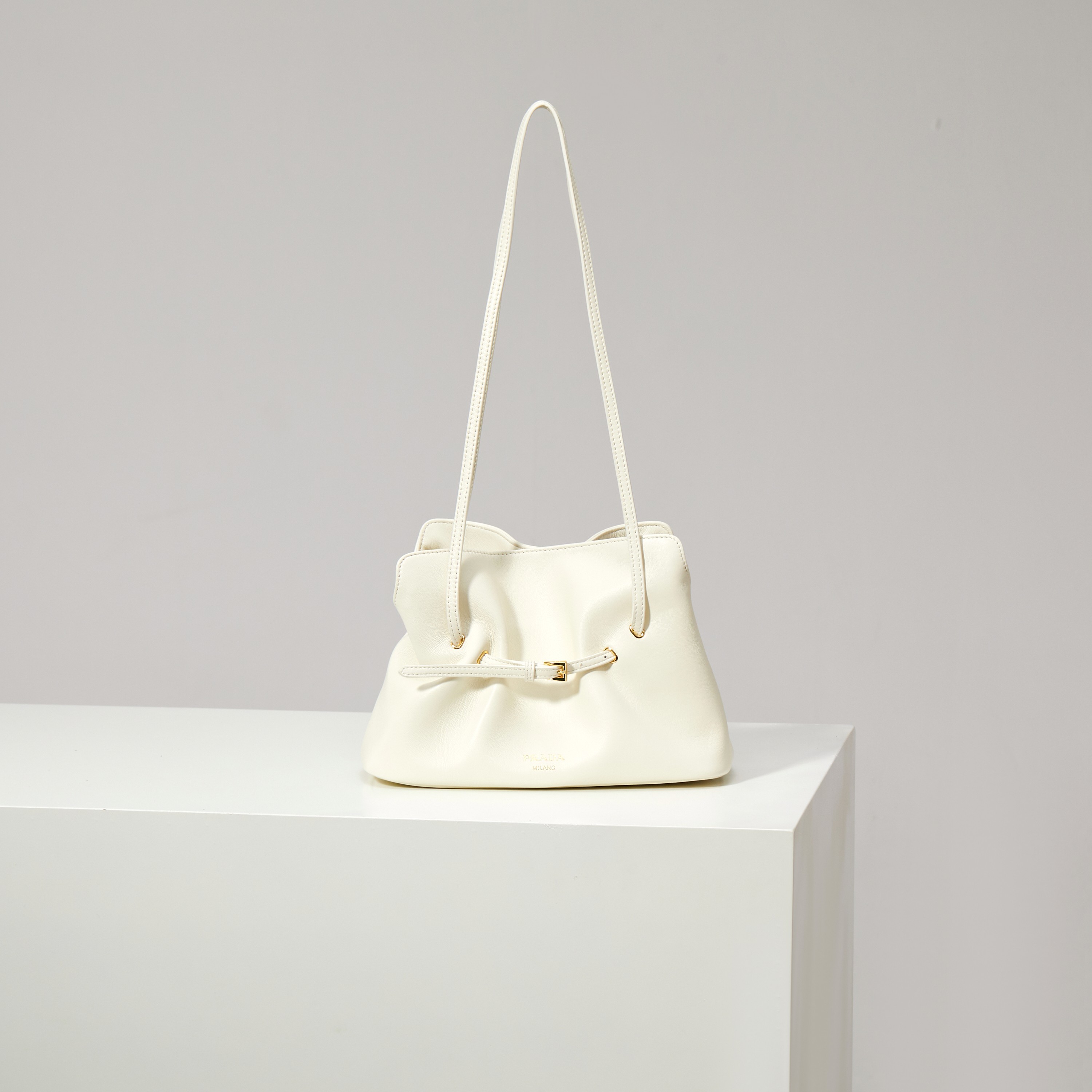 Designer Bags Prada — G586-1 Angle 1