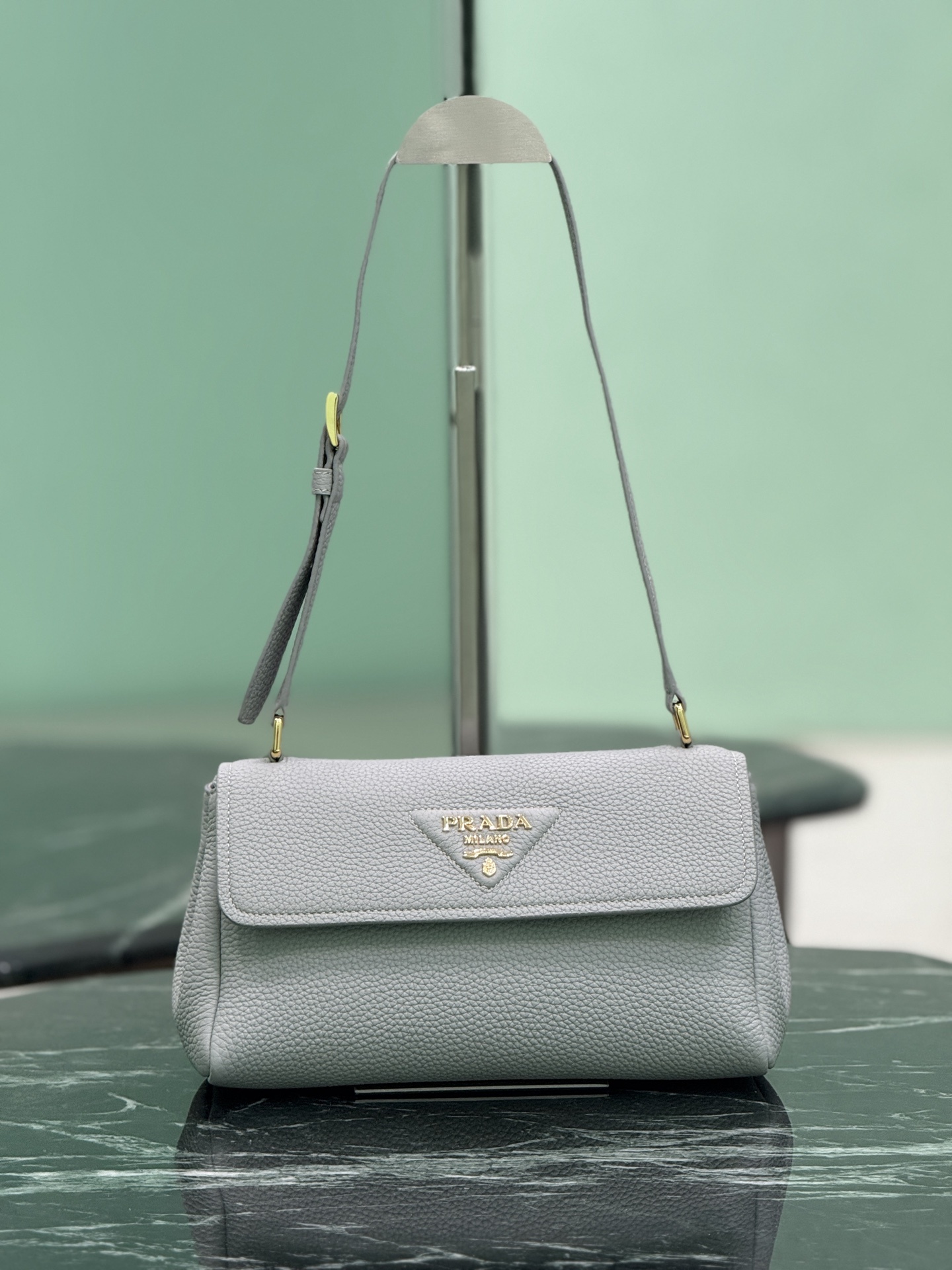 Designer Bags Prada — N022-4 Angle 1