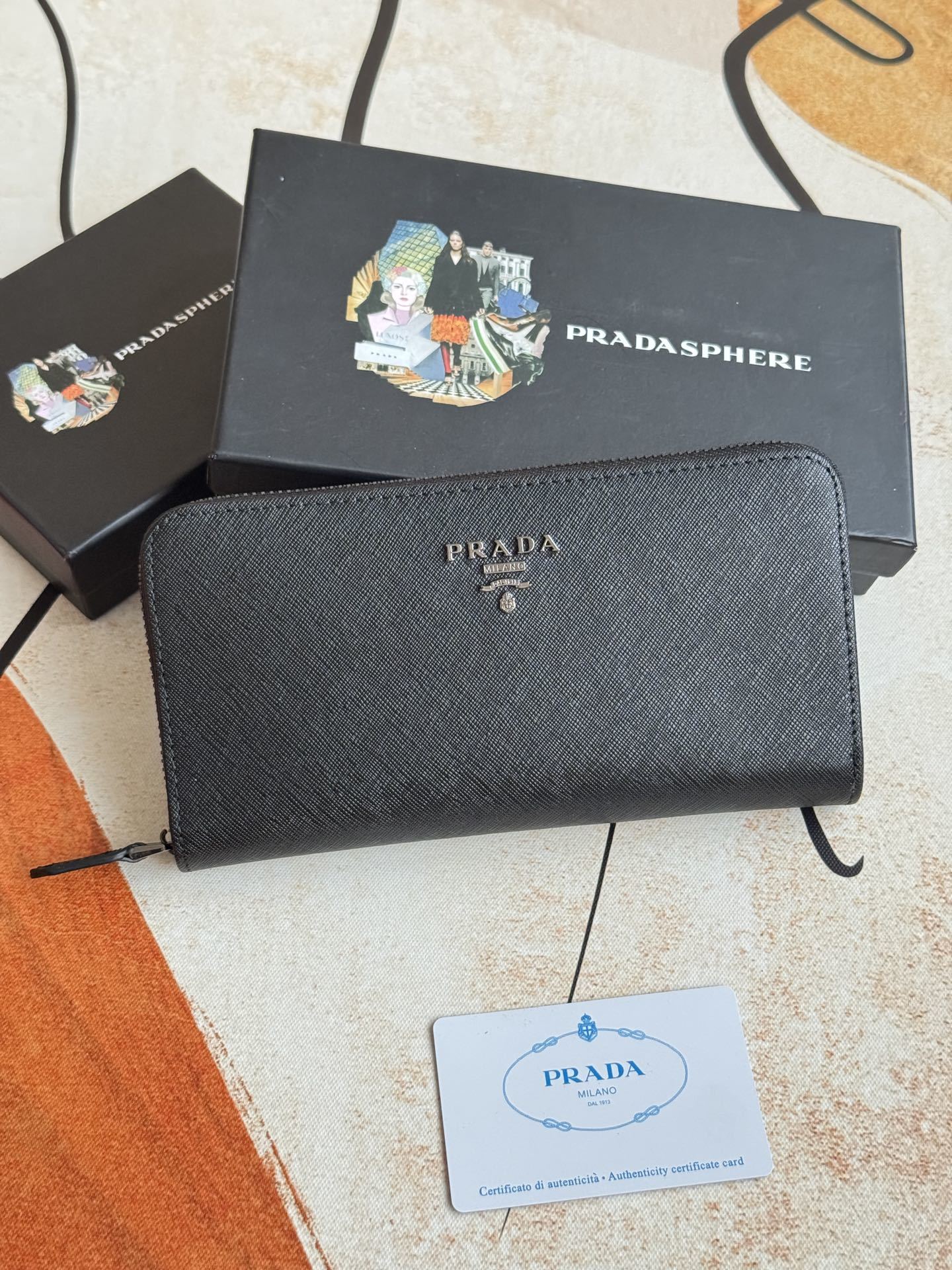 Designer Bags Prada — L506-10 Angle 1