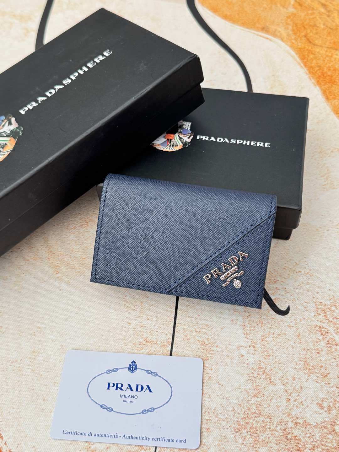 Designer Bags Prada — C122-8 Angle 1