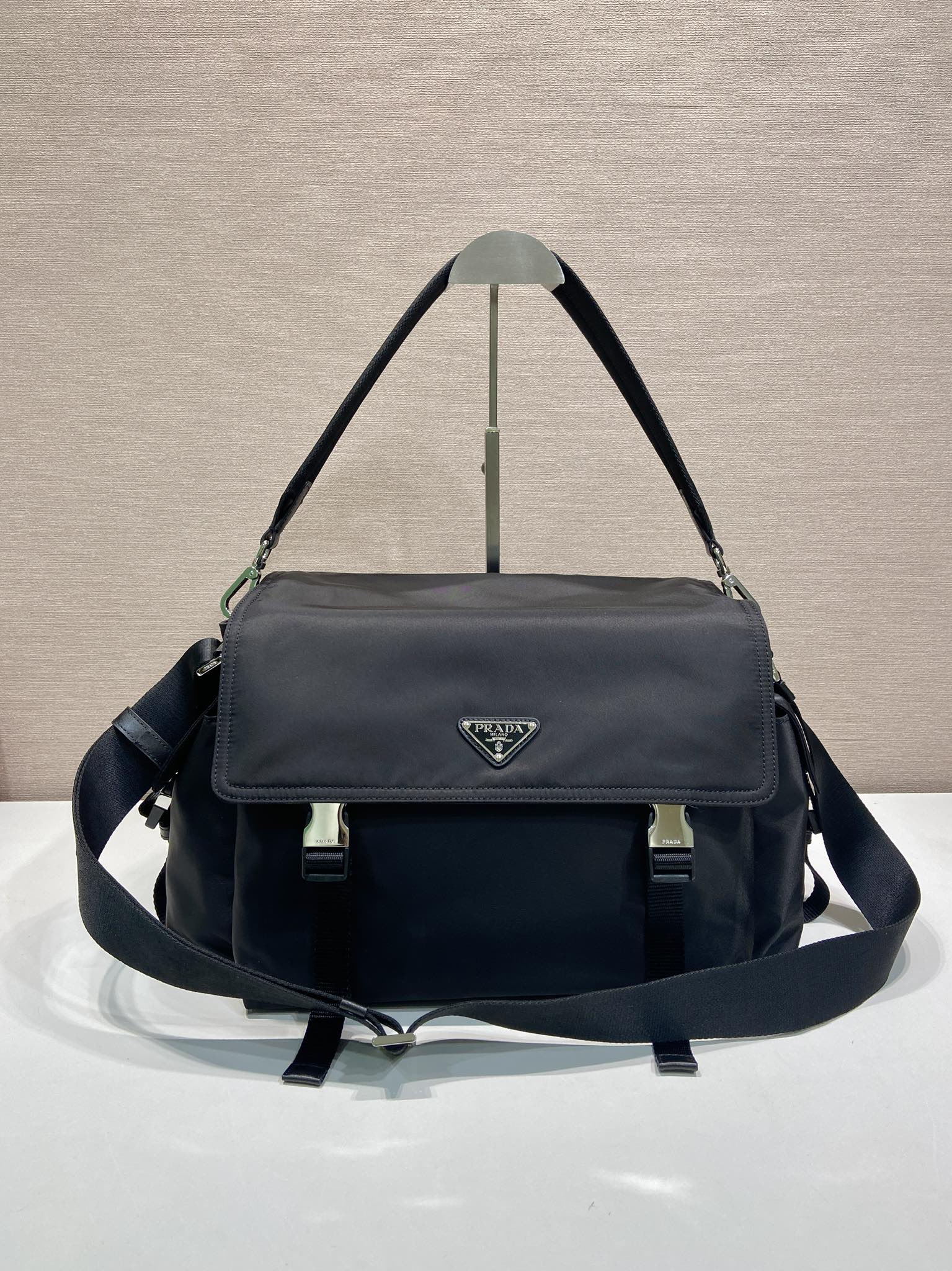 Designer Bags Prada — D082-3 Angle 1