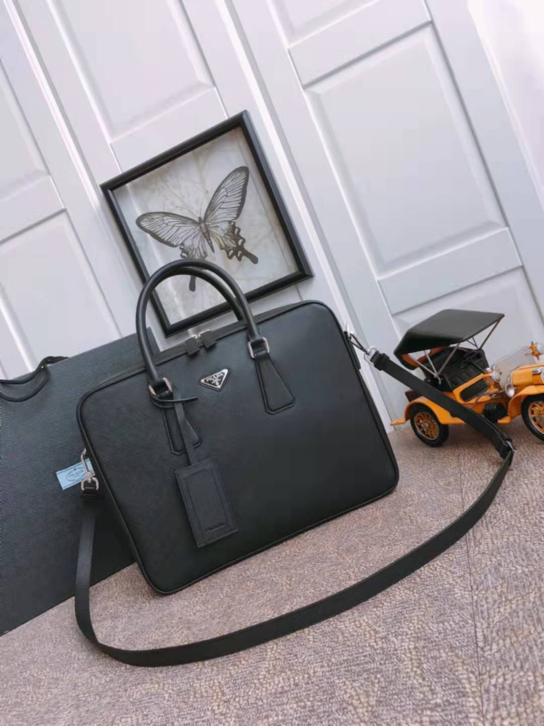 Designer Bags Prada — E011-2 Angle 1