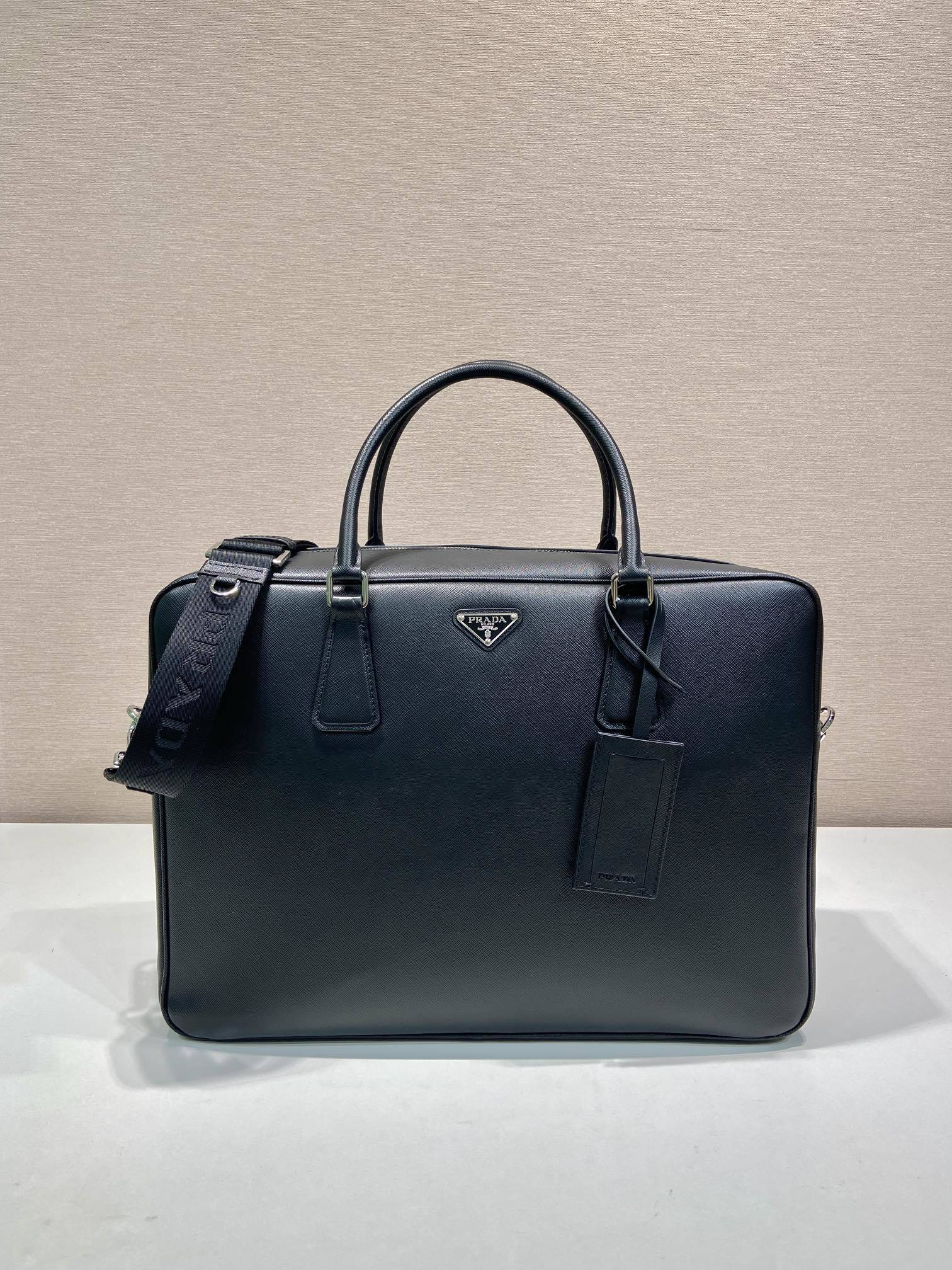 Designer Bags Prada — E026-1 Angle 1
