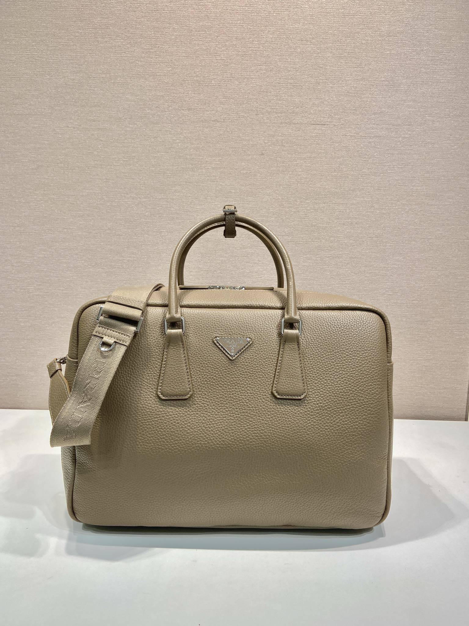 Designer Bags Prada — E339-1 Angle 1