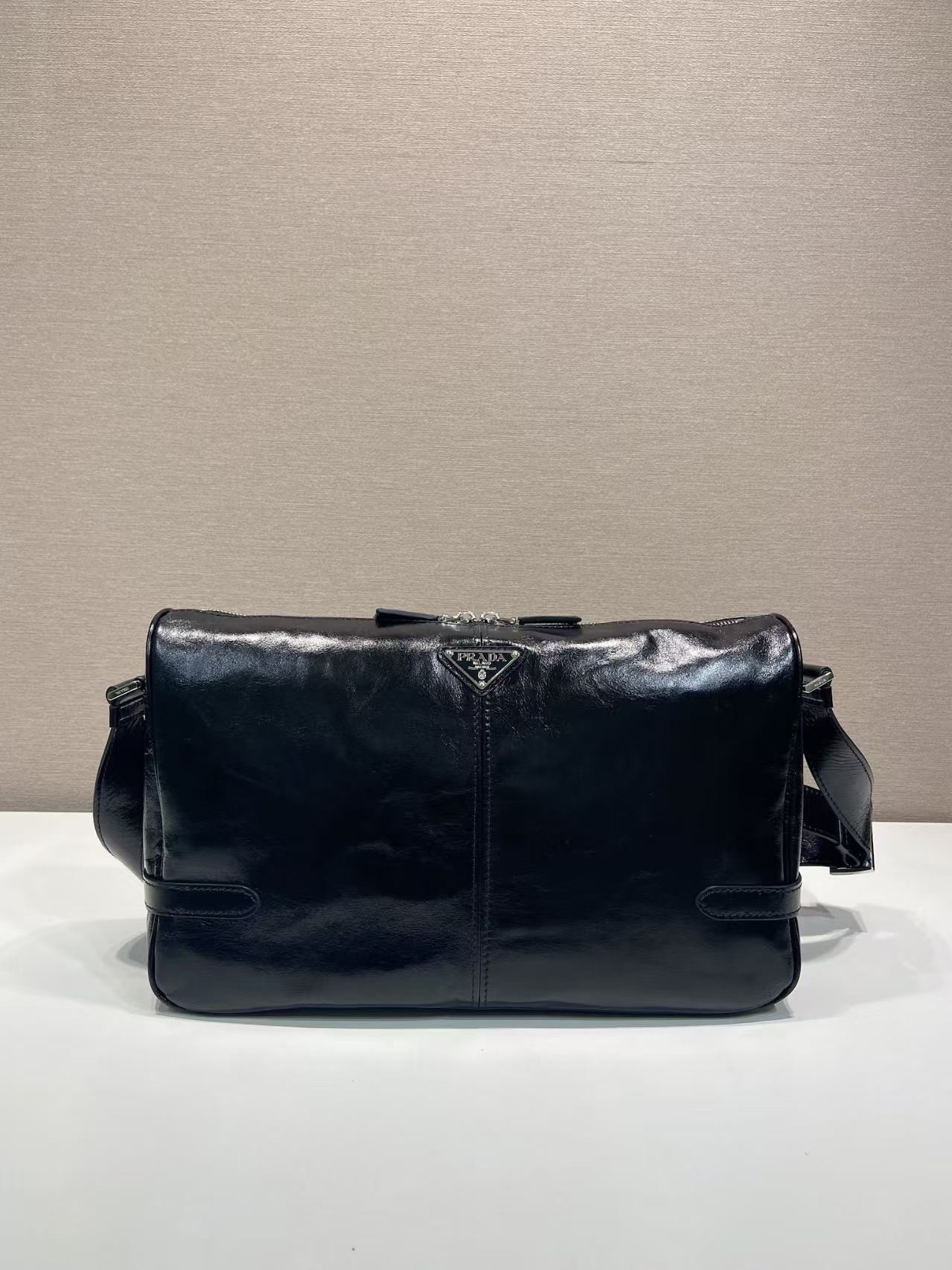 Designer Bags Prada — H187-1 Angle 1