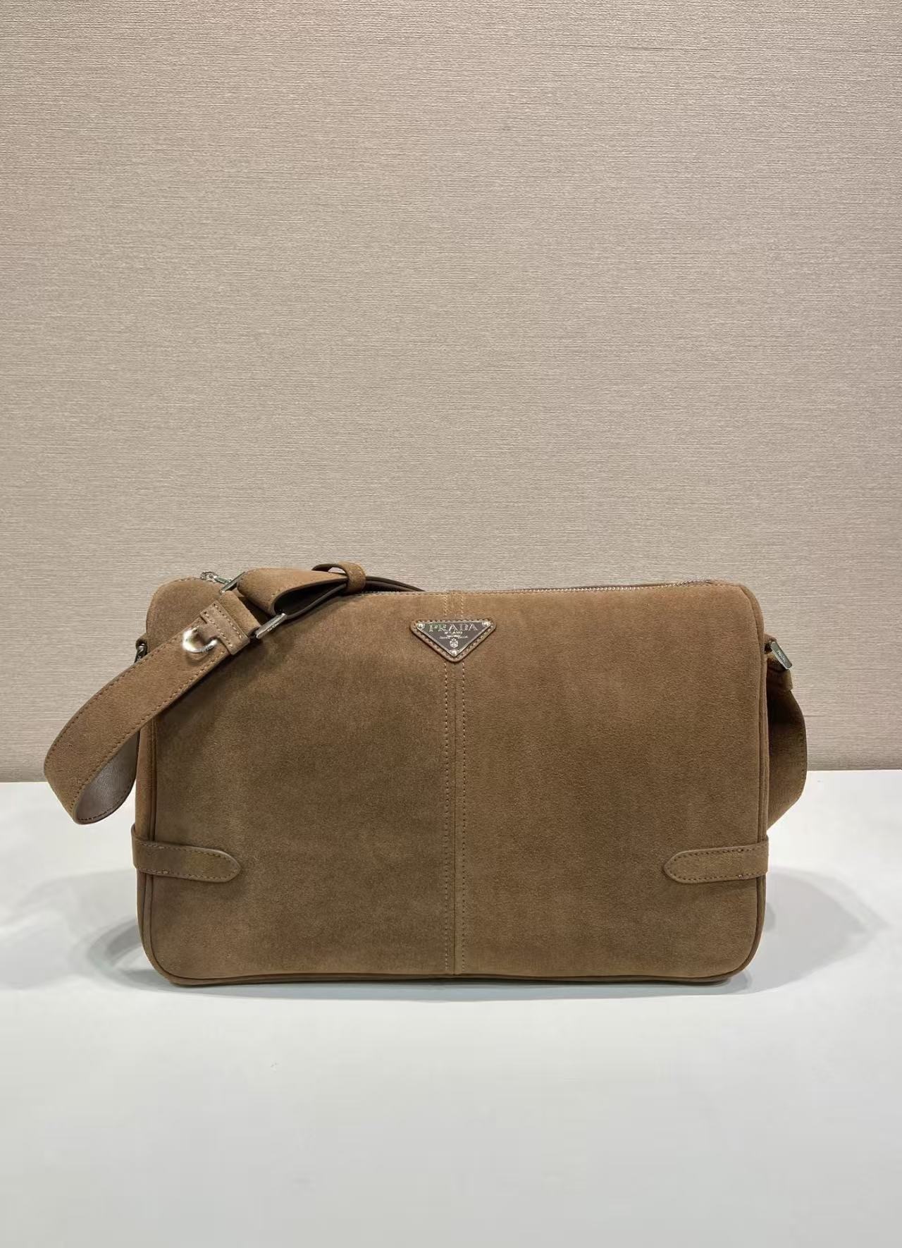 Designer Bags Prada — H187-3 Angle 1