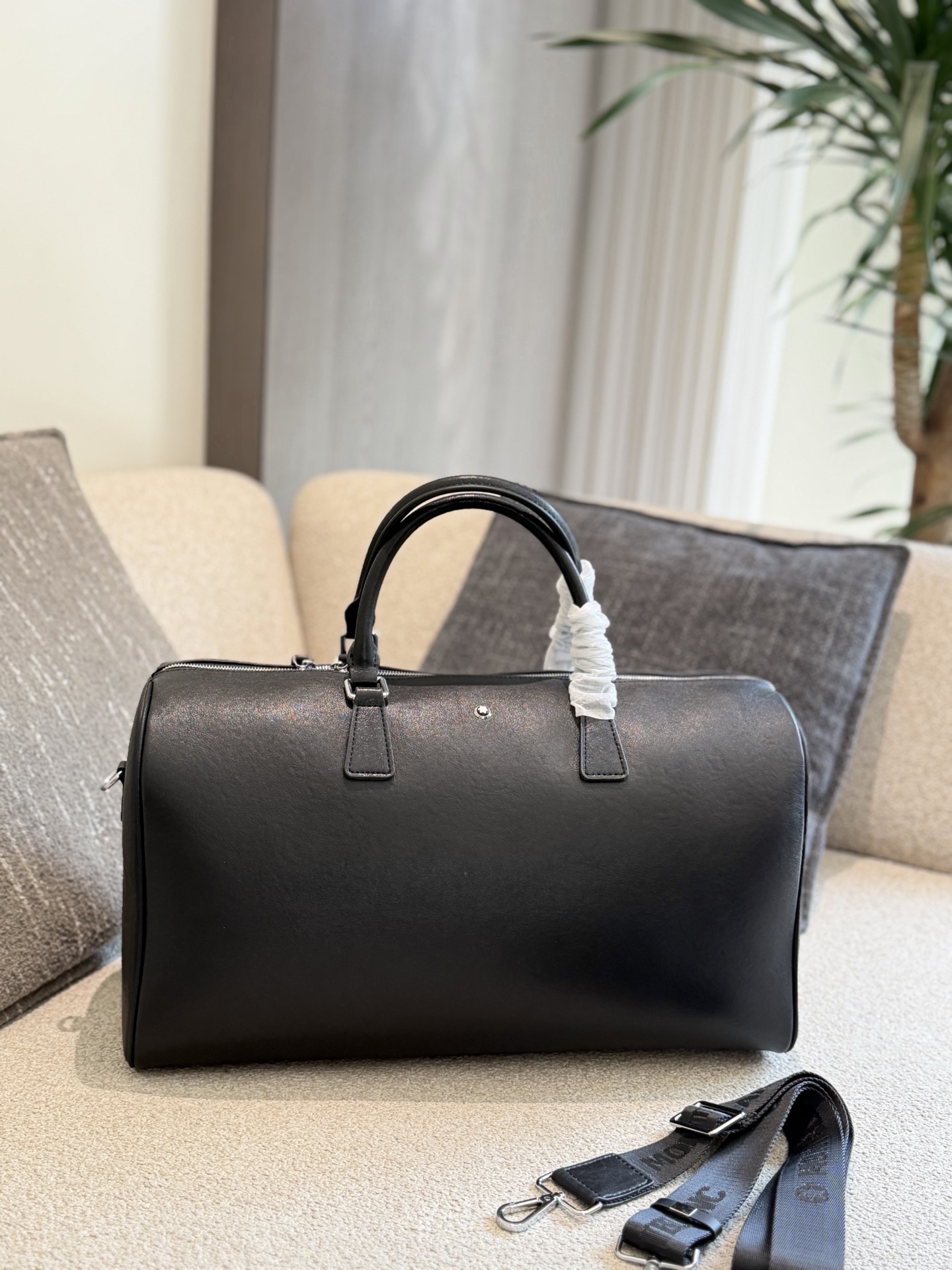 Designer Bags Prada — 498 Angle 1