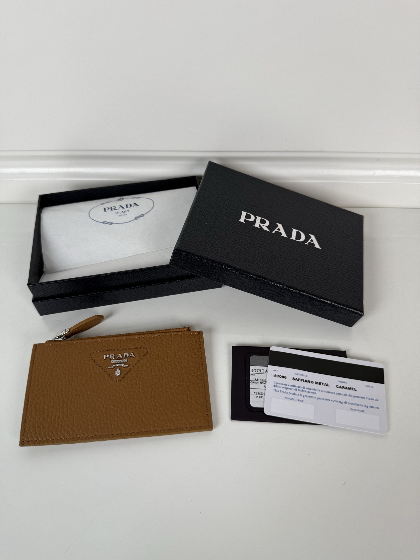 Designer Bags Prada — C086-3 Angle 1