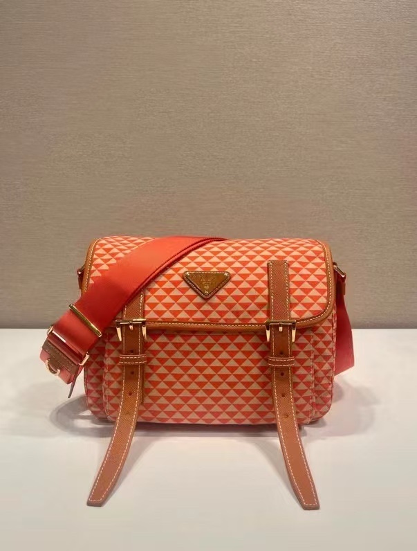 Designer Bags Prada — D383-3 Angle 1