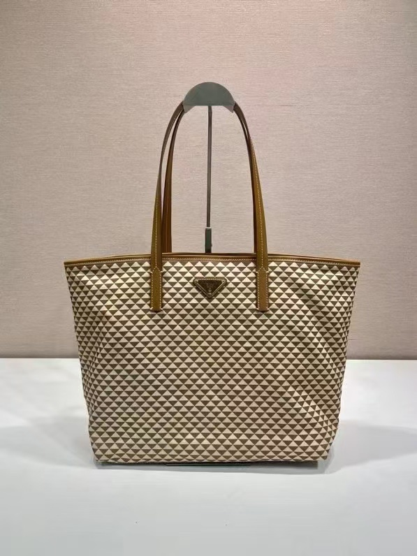 Designer Bags Prada — D552-1 Angle 1