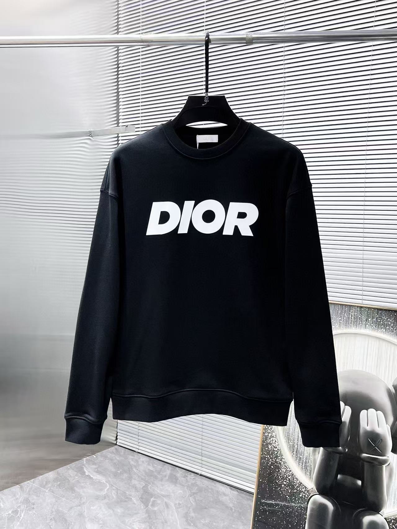 Dior Hoodie — 672eb6db Angle 1