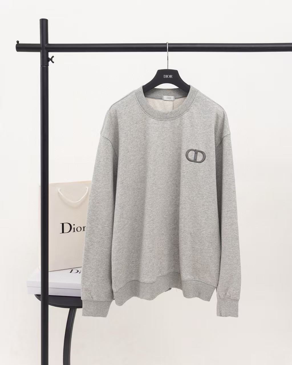 Dior Hoodie — 69ffff65 Angle 1