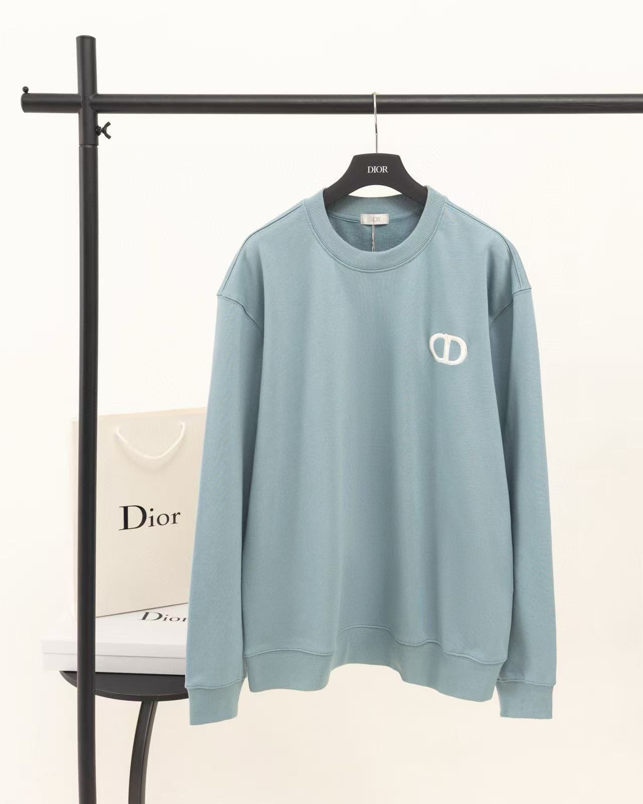Dior Hoodie — 8b64c14b Angle 1