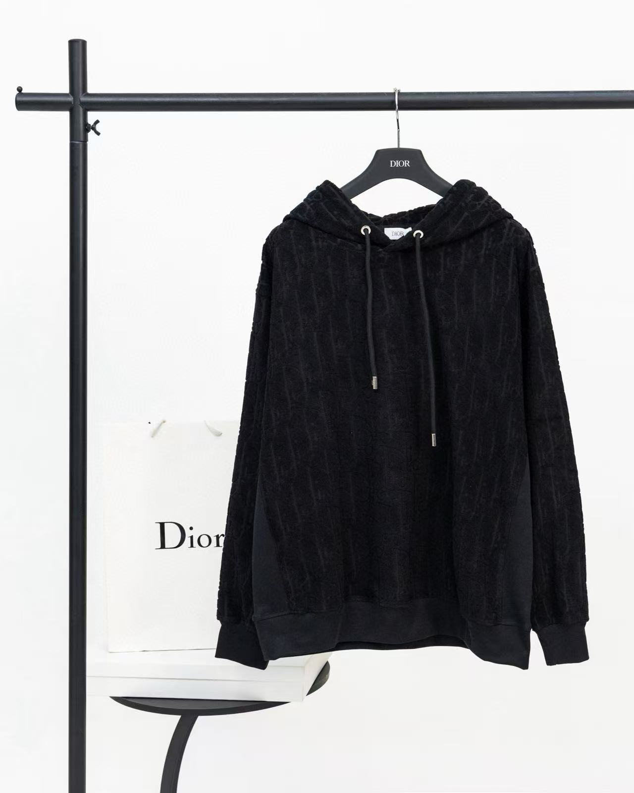 Dior Hoodie — 8fc29f60 Angle 1