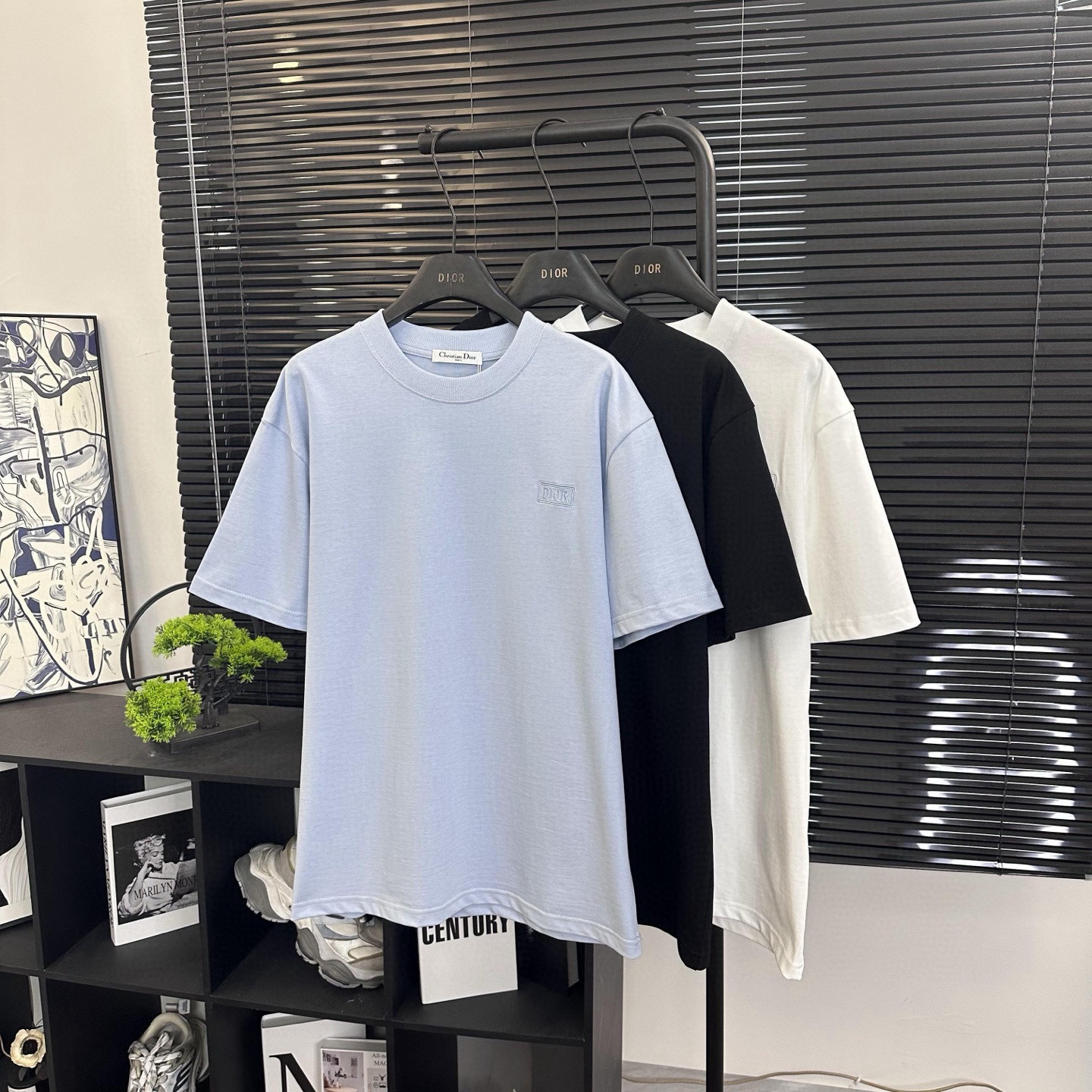 Dior Shirts — 1f6d46b2 Angle 1