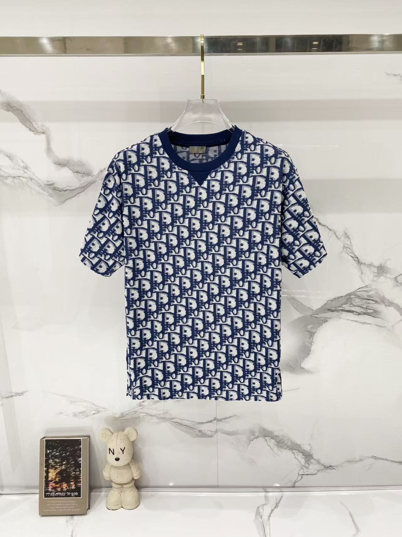 Dior Shirts — 21ab2af7 Angle 1