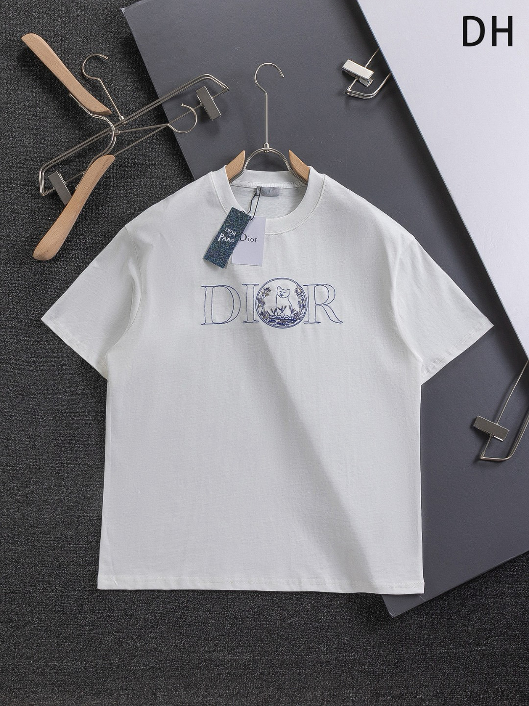 Dior Shirts — 2c252398 Angle 1