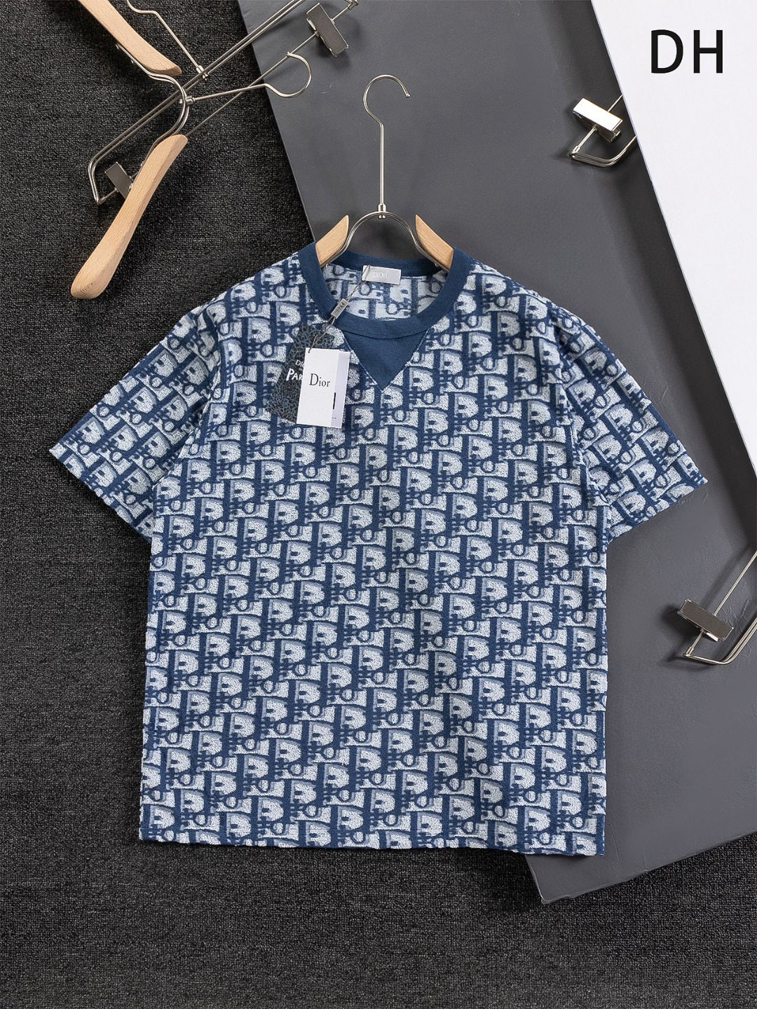 Dior Shirts — 39674552 Angle 1