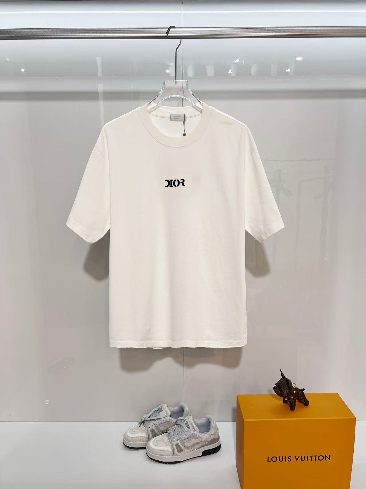 Dior Shirts — 4f50cc98 Angle 1