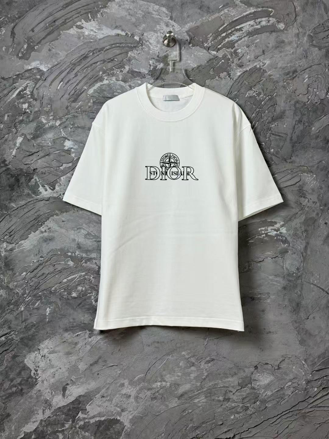 Dior Shirts — 8320367b Angle 1
