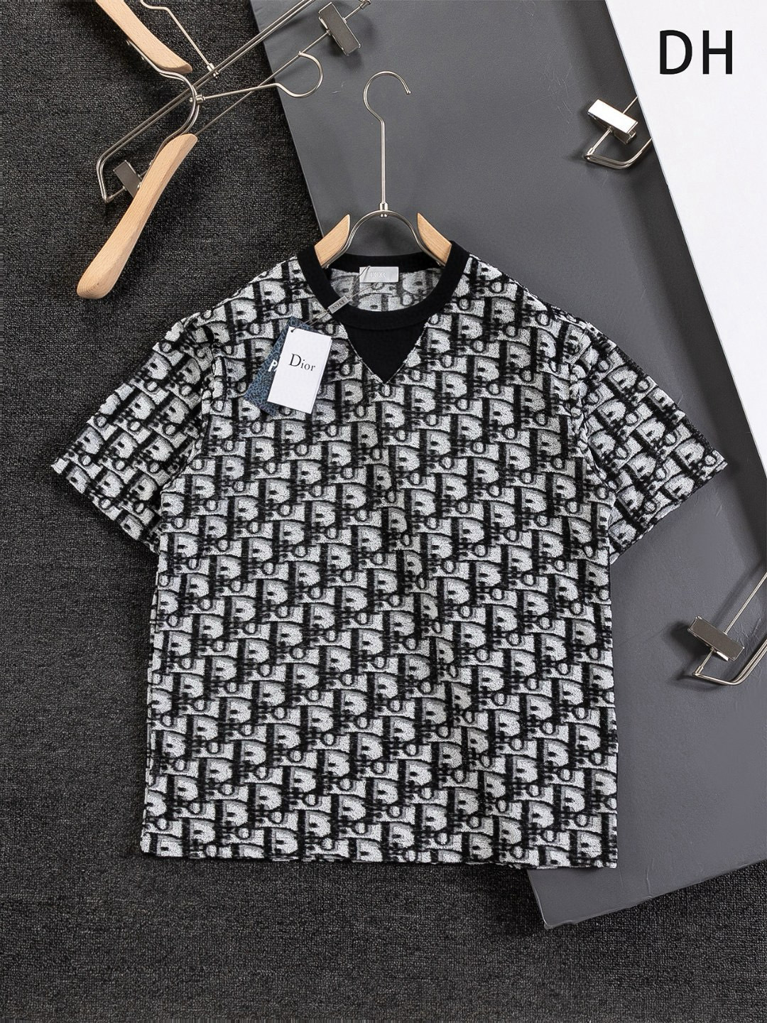 Dior Shirts — 87c9cbb0 Angle 1