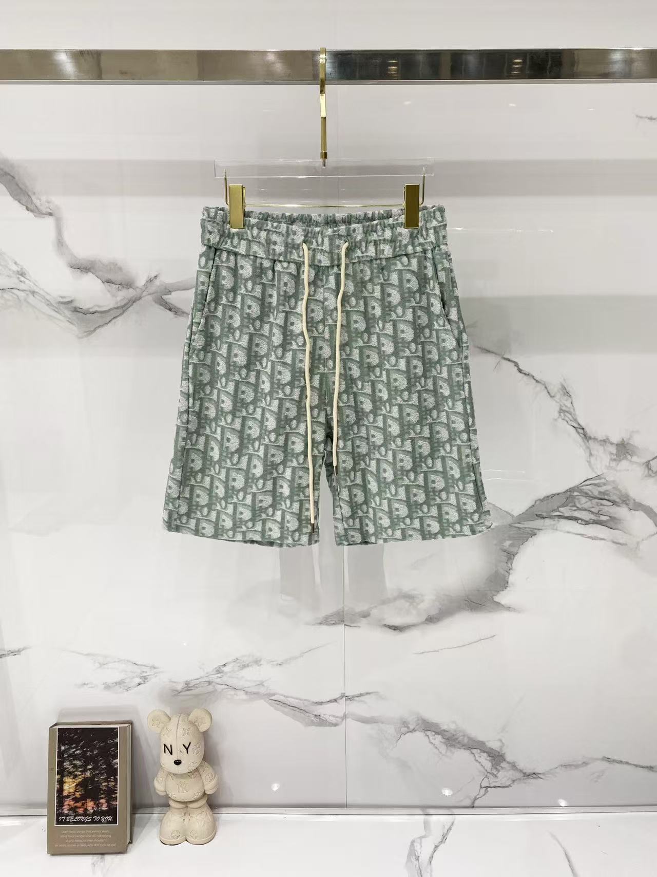 Dior Shirts — c7d41776 Angle 1