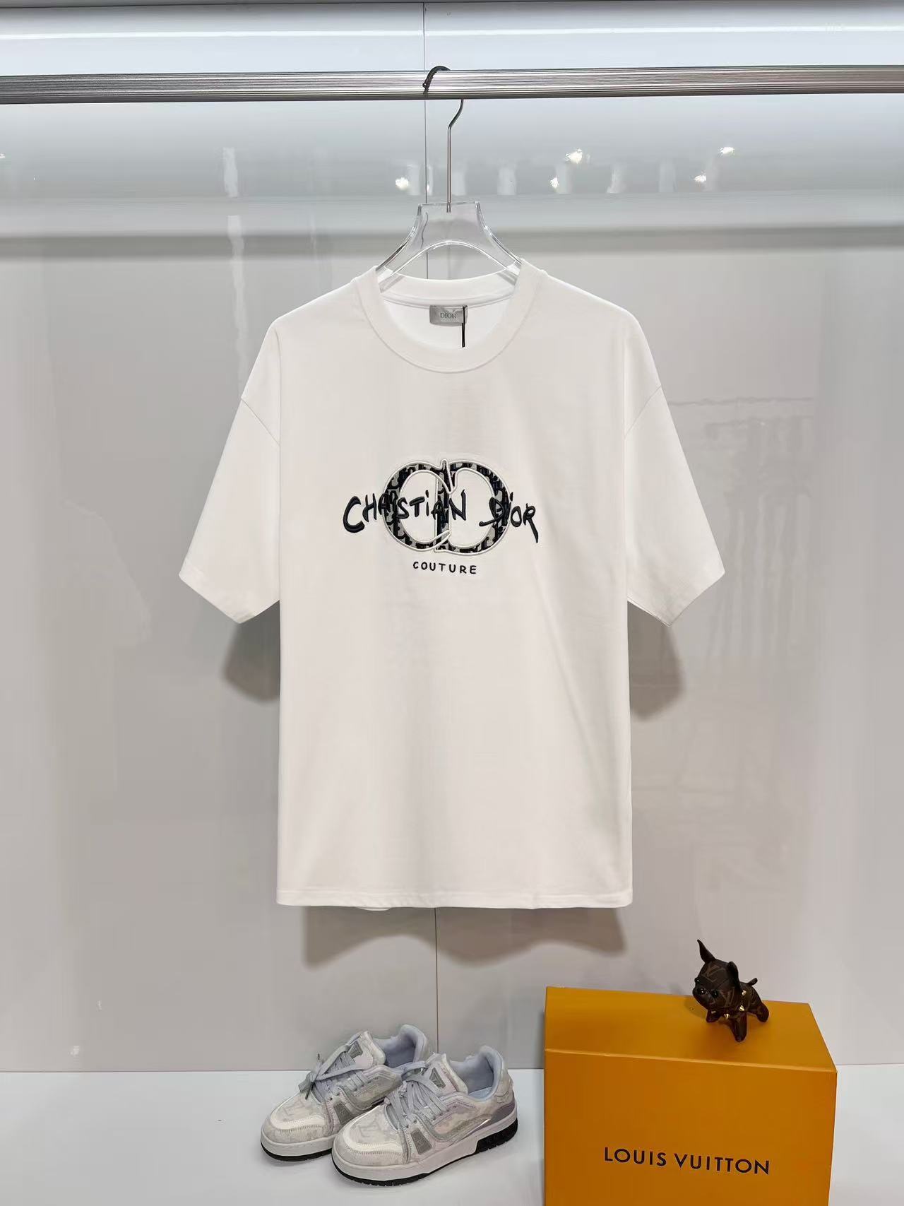Dior Shirts — d930994b Angle 1