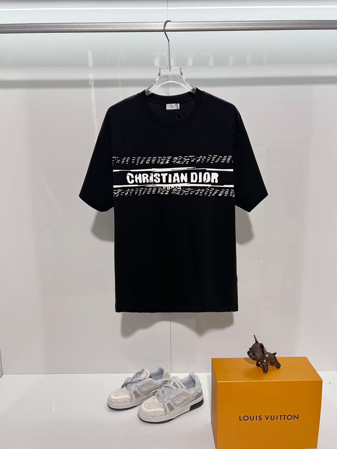 Dior Shirts — ed325817 Angle 1