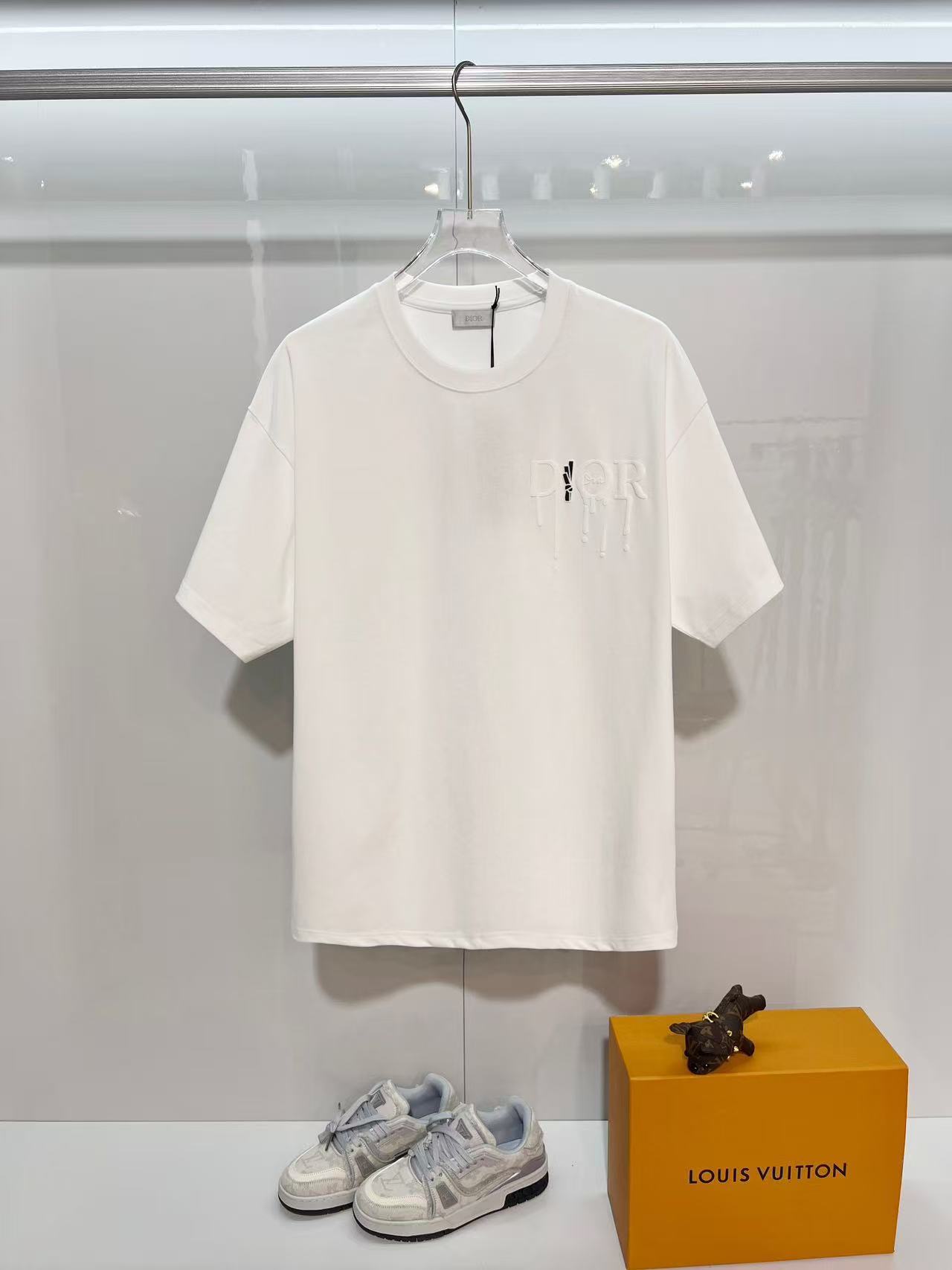 Dior Shirts — fb75c167 Angle 1